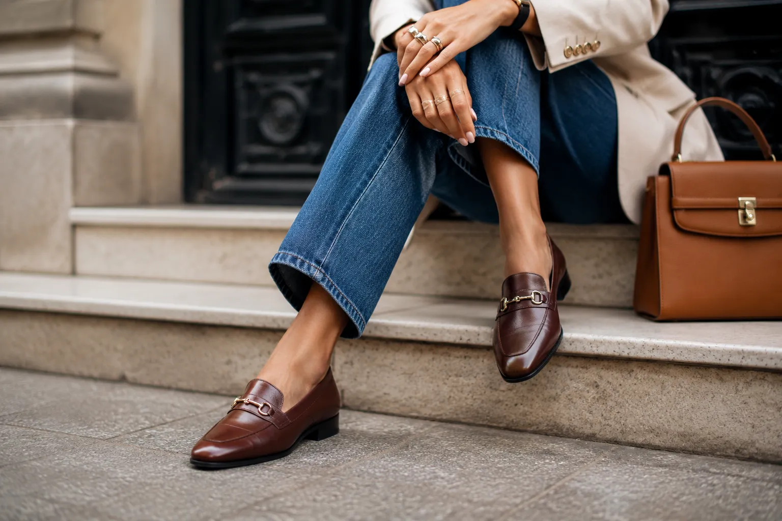 Do jeans à alfaiataria: como combinar sapatos de luxo sem medo